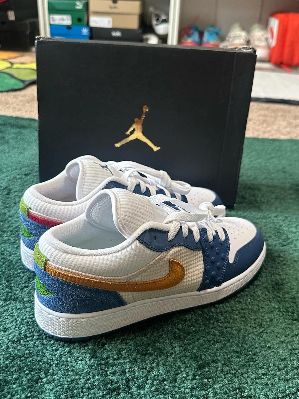 Jordan 1 Low SE Messy Room